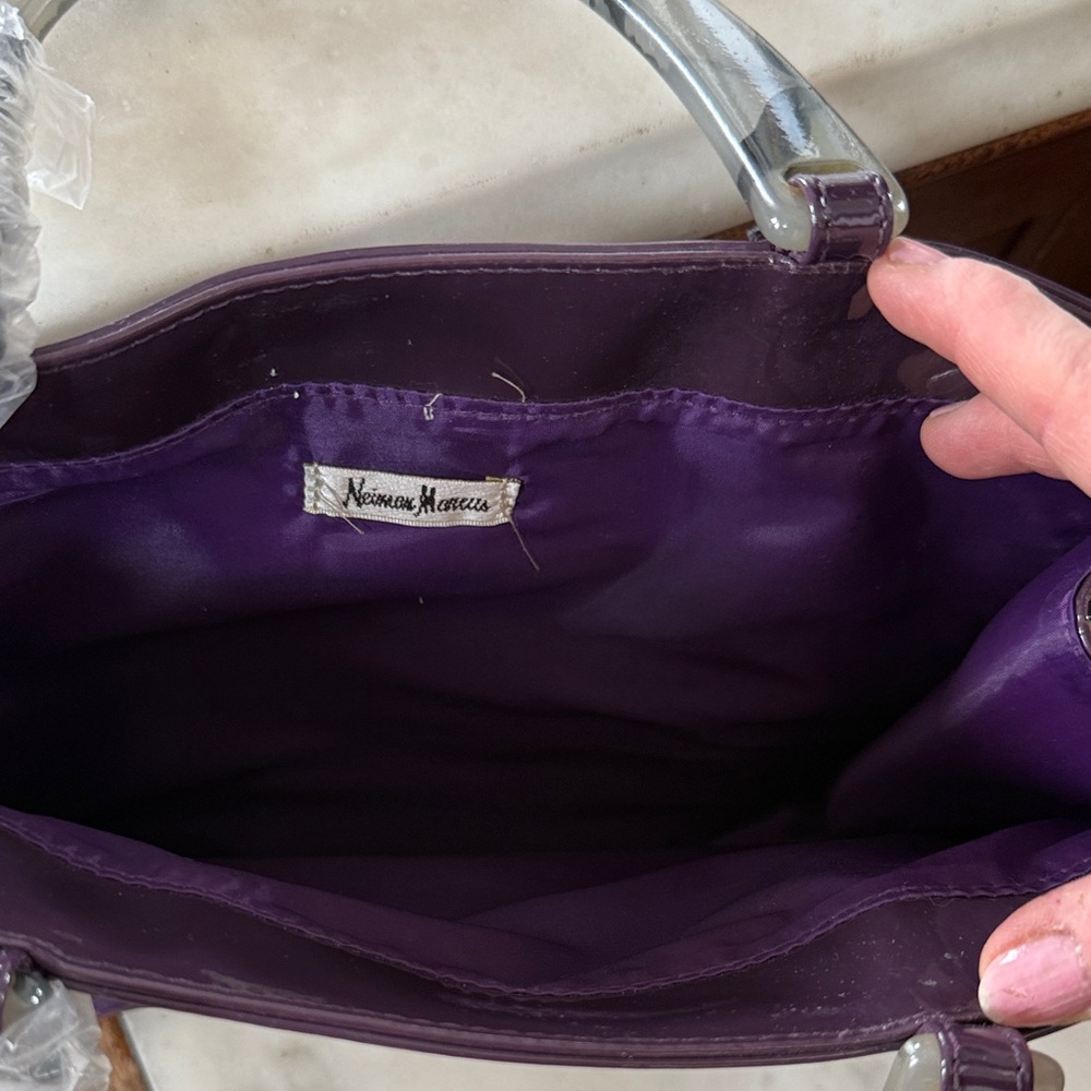 Neiman Marcus Purple Patent Leather Tote with Silk Lining NWOT - Picture 2 of 4